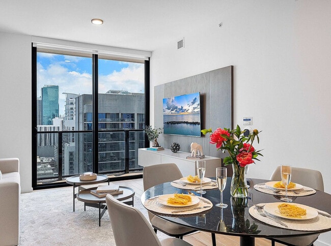 Building Photo - 398 NE 5th St Unit ID1372289P