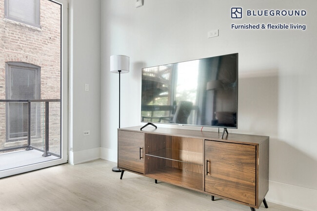 Photo - 812 W Adams St Unit FL3-ID1256