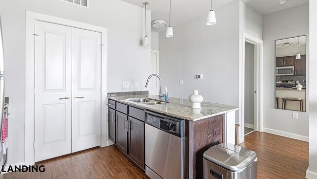 Photo - 4300 Cromwell Dr Unit 7302