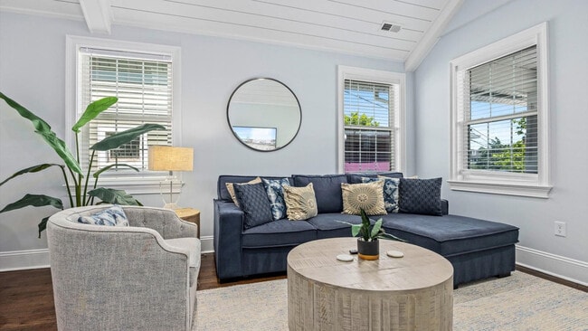 Photo - 54 Wesley Rd Unit ID1309007P