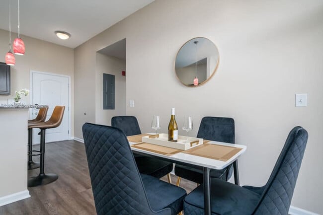 Photo - 632 Doctor M.L.K. Jr St Unit ID1228677P