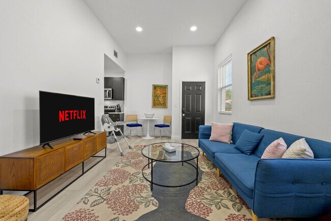 Photo - 1862 6th St Unit ID1287528P