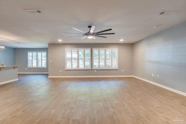 Photo - 4668 Red Oak Dr