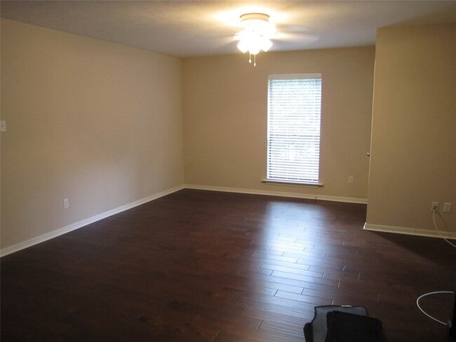 Photo - 2 E White Willow Cir