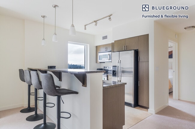 Photo - 10301 NE 10th St Unit FL11-ID945