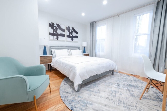 Photo - 323 Graham Ave Unit FL2-ID1021977P