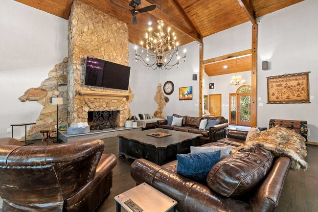 Photo - 926 Riverhills Dr Unit ID1261509P