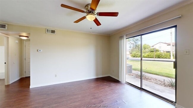 Photo - 904 University Oaks Blvd Unit 3