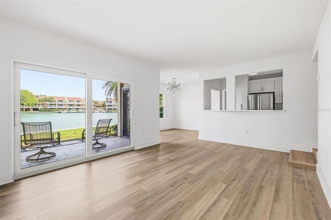 Photo - 554 Plaza Seville Ct Unit 103