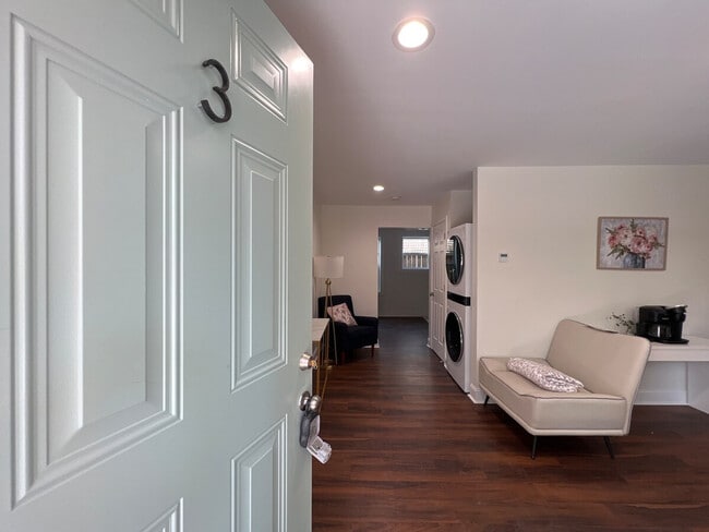 Photo - 1215 Buncombe Rd Unit ID1234770P