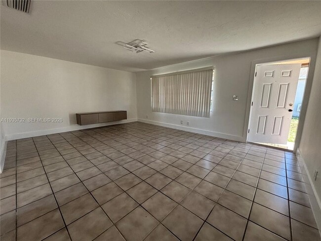 Photo - 5904 SW 27th St Unit S