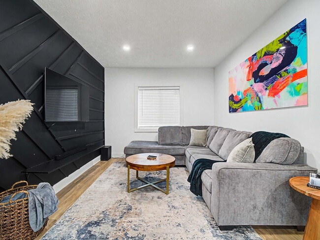 Building Photo - 4109 Bailey Ave Unit SI ID1496124P