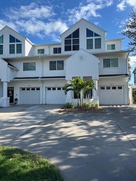 Building Photo - 14839 Seminole Trail