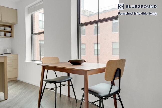 Photo - 2101 Champlain St NW Unit FL4-ID468