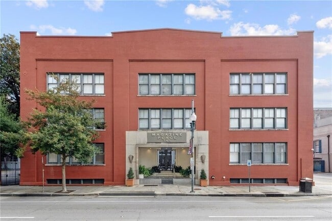 Building Photo - 760 Magazine St Unit 304