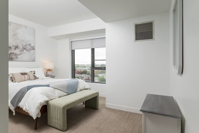 Photo - 425 Massachusetts Ave Unit SI ID1252104P