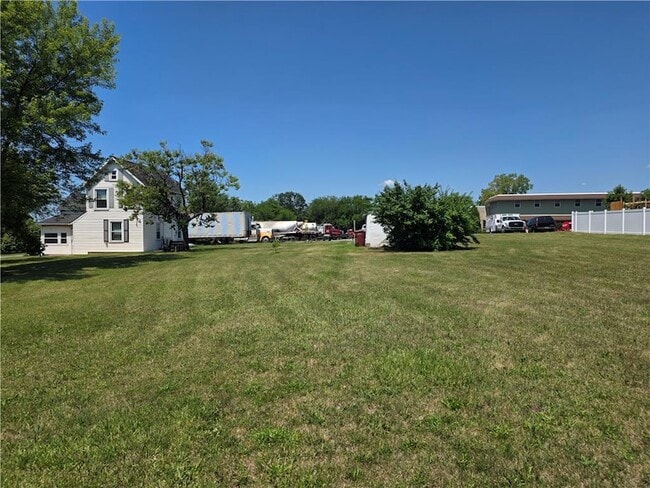 Photo - 5166 Springmill Rd