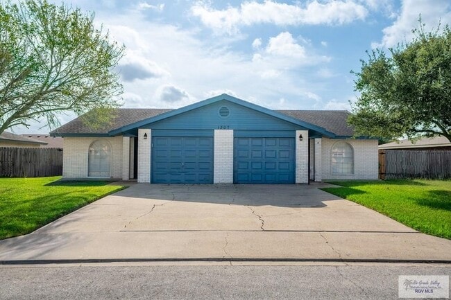 Photo - 1307 Lily Ln