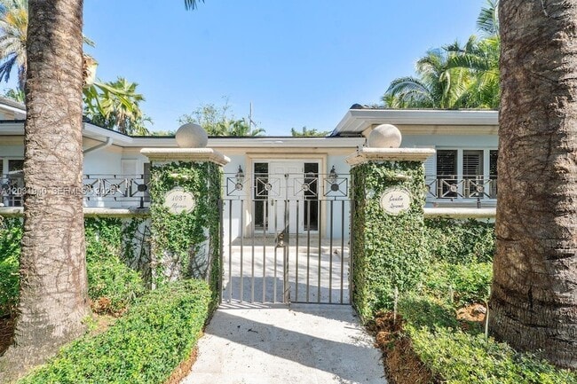 Photo - 1037 Alfonso Ave