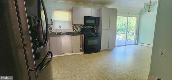 Photo - 13821 Gilbert Rd