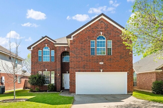 Building Photo - 4943 Sunset Ridge Dr