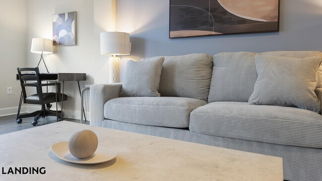 Building Photo - 3000 Daventry Cir Unit 10112