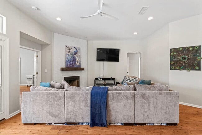 Photo - 12160 Irwin Manor Dr Unit SI ID1578507P