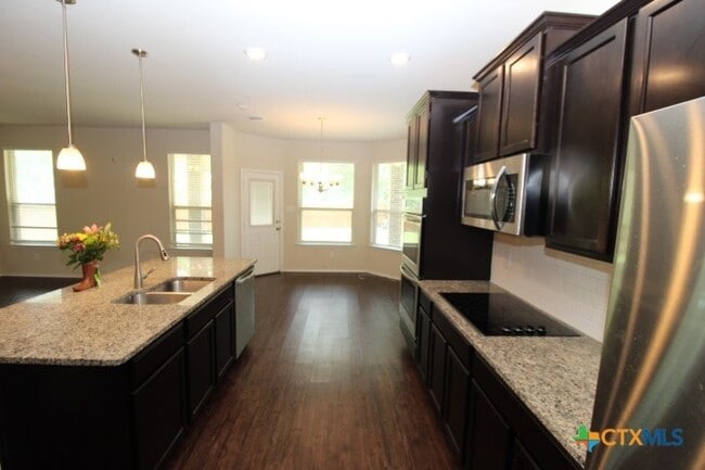 Photo - 1202 Stonewall Ridge