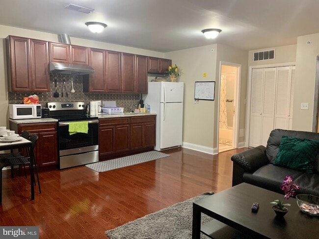 Photo - 1211 Race St Unit 3R