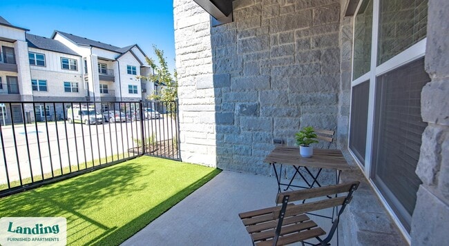 Photo - 261 Heritage Hls Unit H201.1409121