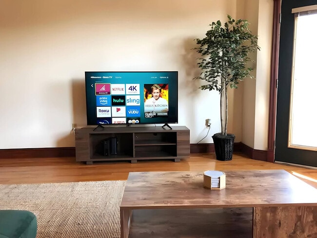 Photo - 402 W Dayton St Unit ID1404531P