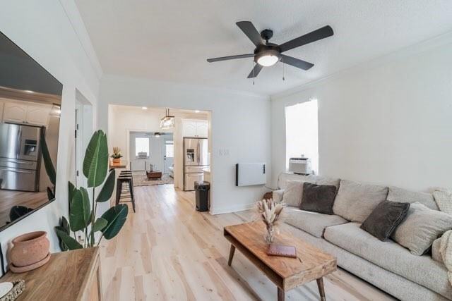 Photo - 616 Lebeau St