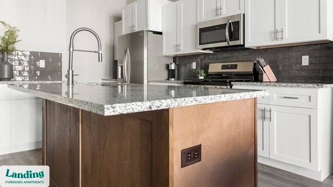 Photo - 3401 Redbud Ln Unit 3407