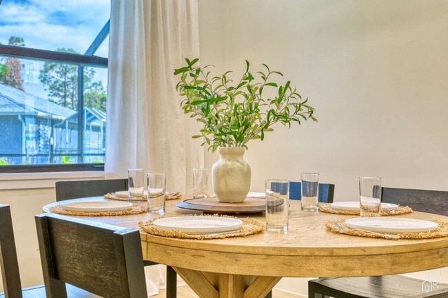 Photo - 2215 Amnesty Dr Unit ID1346492P