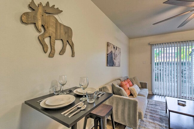 Photo - 4021 W 8th St Unit ID1296534P