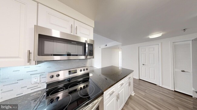 Photo - 22 Courthouse Sq Unit 402