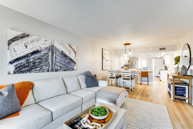 Photo - 4263 Bay Beach Ln Unit SI FL3-ID1546219P