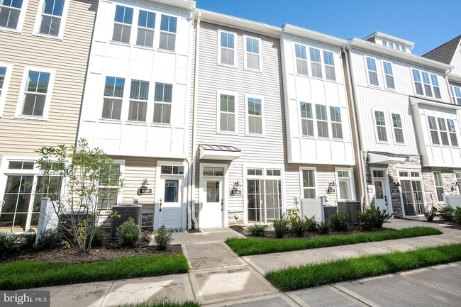 Photo - 8104 Donatello Dr