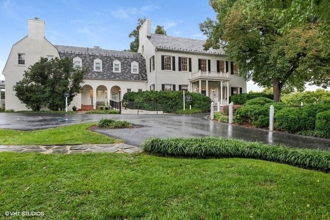 Meandering Pathways throughout the community - The Residences at the Manor Apartments