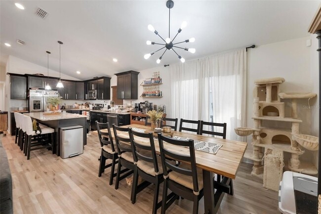 Photo - 902 W Alsobrook St