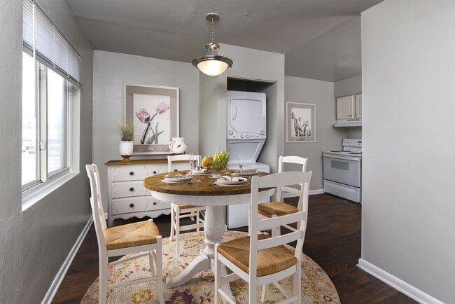 Photo - Chesapeake Pointe