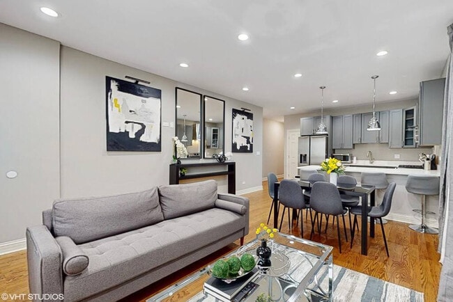 Photo - 1049 N Lawler Ave Unit SI FL1-ID1607866P