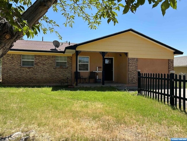 Building Photo - 3716 N Silver St