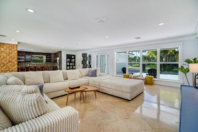 Photo - 4730 Taylor St Unit SI ID1632614P