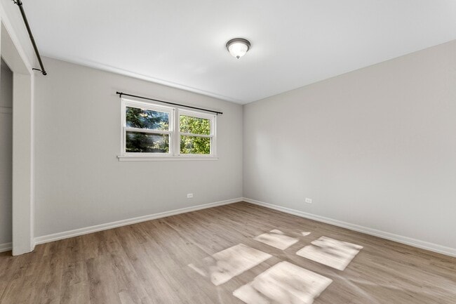 Photo - 740 E North Broadway St