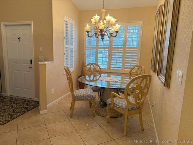 Photo - 328 W Coral Trace Cir
