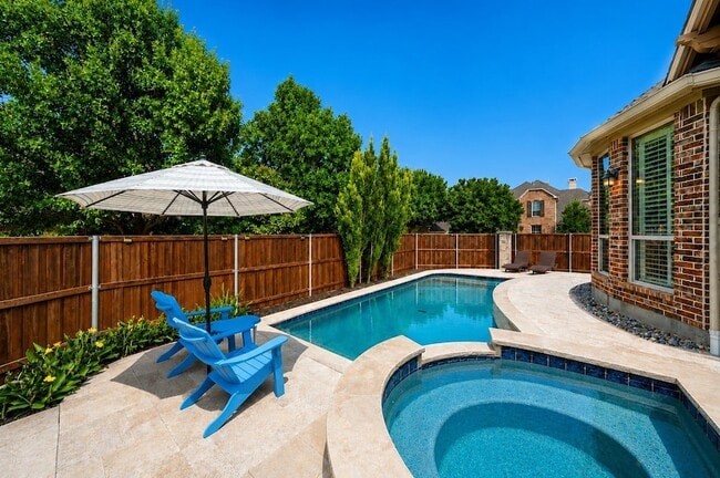 Photo - 1308 Cotulla Dr