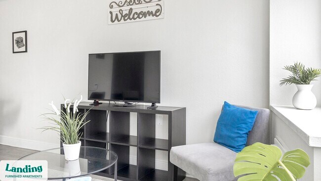 Photo - 305 Dr. M.L.K. Jr St S