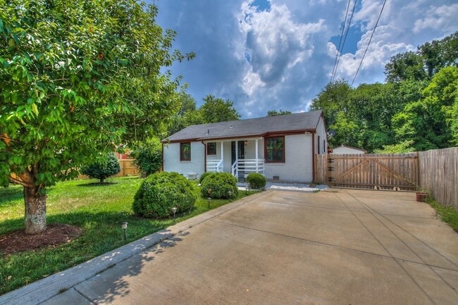 Photo - 141 Dodge Dr