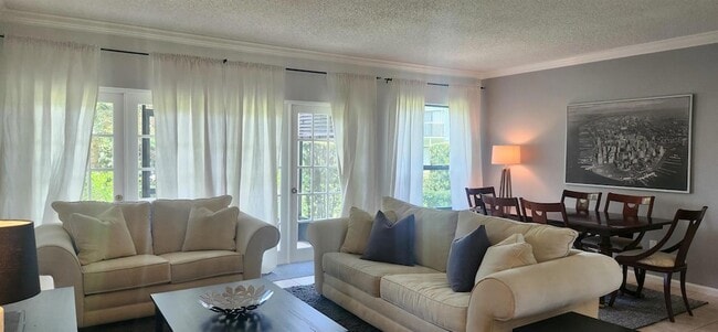 Photo - 11863 Wimbledon Cir Unit 402